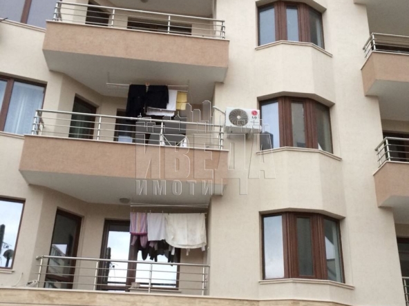 Дава се под наем Двустаен апартамент в Варна, Базар Левски - 60 кв.м за 500 € - Снимка #1