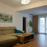 Дава се под наем Тристаен апартамент в Пловдив, Изгрев - 82 кв.м за 341.7 € - Снимка #1