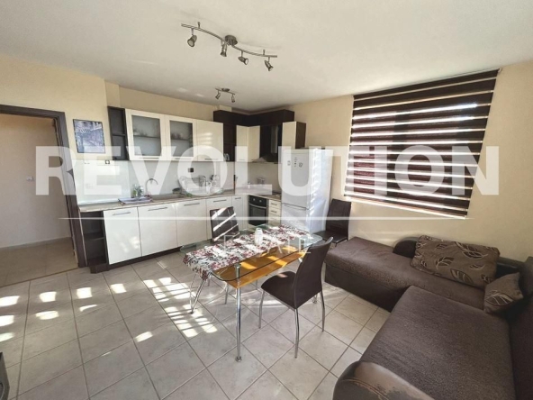 Дава се под наем Двустаен апартамент в Варна, Аспарухово - 75 кв.м за 350 € - Снимка #1