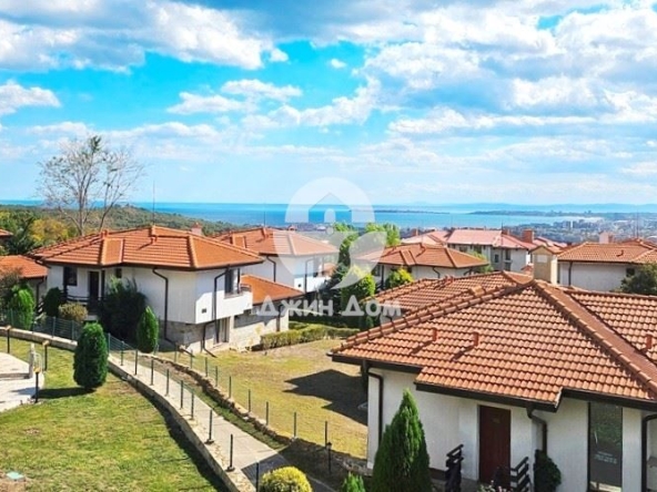 Двустаен апартамент в с. Кошарица, Област Бургас - 71 кв.м за 478 €/кв.м - Снимка #1