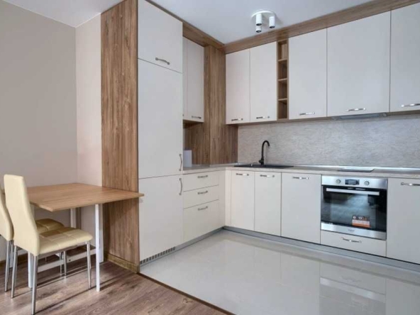 Двустаен апартамент в София, Западен парк - 75 кв.м за 816 €/кв.м - Снимка #1