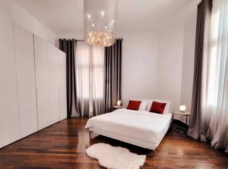 Дава се под наем  в Бургас, Братя Миладинови - 20 кв.м за 76.5 € - Снимка #1