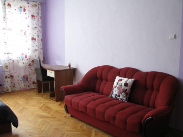 Дава се под наем Едностаен апартамент в София, Център - 66 кв.м за 600 € - Снимка #1