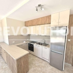 Дава се под наем Къща в Варна, Бриз - 156 кв.м за 1200 € - Снимка #1