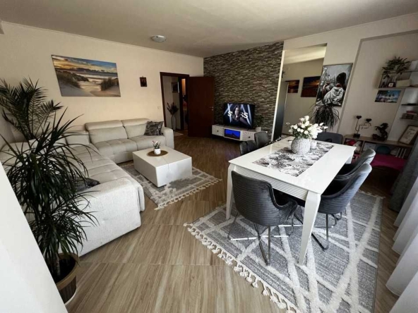 Тристаен апартамент в София, Бенковски - 98 кв.м за 1429 €/кв.м - Снимка #1