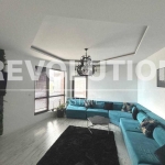 Дава се под наем Тристаен апартамент в Варна, Център - 100 кв.м за 1097.01 € - Снимка #1