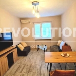 Дава се под наем Двустаен апартамент в Варна, Център - 50 кв.м за 600 € - Снимка #1