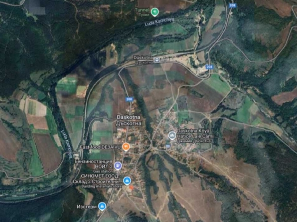 Земеделски имот в с. Руен, Област Бургас -  кв.м за 262 €/дка - Снимка #1