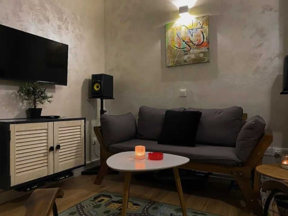 Дава се под наем Двустаен апартамент в Пловдив, Тракия - 55 кв.м за 300.9 € - Снимка #1