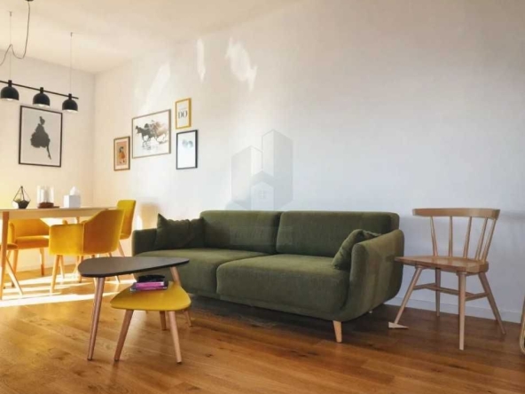 Дава се под наем Двустаен апартамент в Бургас, Акациите - 70 кв.м за 204 € - Снимка #1