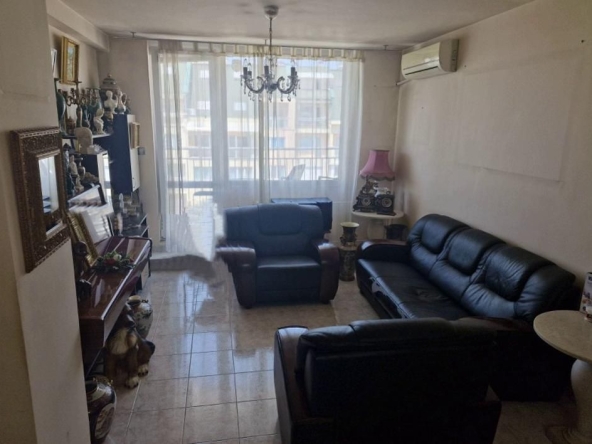 Дава се под наем Тристаен апартамент в София, Младост 1 - 80 кв.м за 850 € - Снимка #1