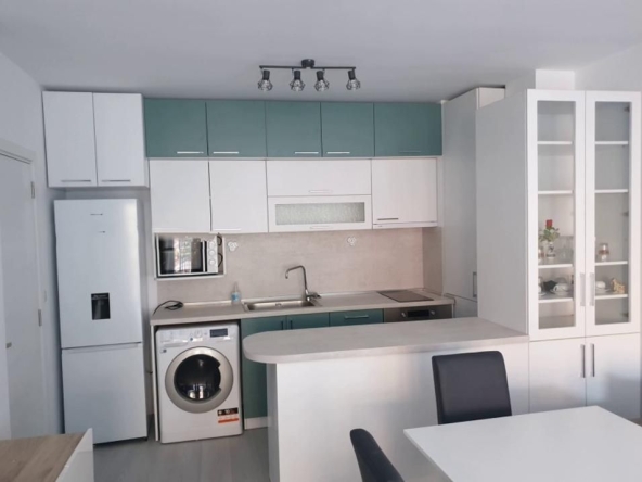 Дава се под наем Двустаен апартамент в София, Малинова долина - 80 кв.м за 675 € - Снимка #1