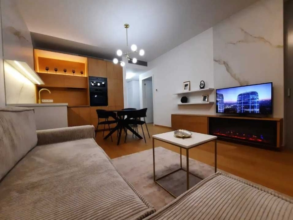 Дава се под наем Тристаен апартамент в Пловдив, Каменица 1 - 72 кв.м за 306 € - Снимка #1