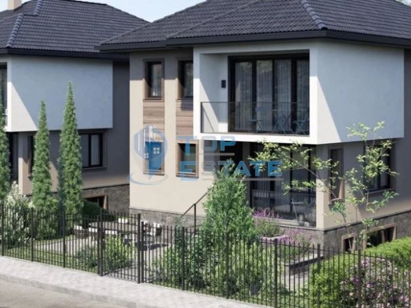 Къща в Велико Търново, Център - 310 кв.м за 1600 €/кв.м - Снимка #1