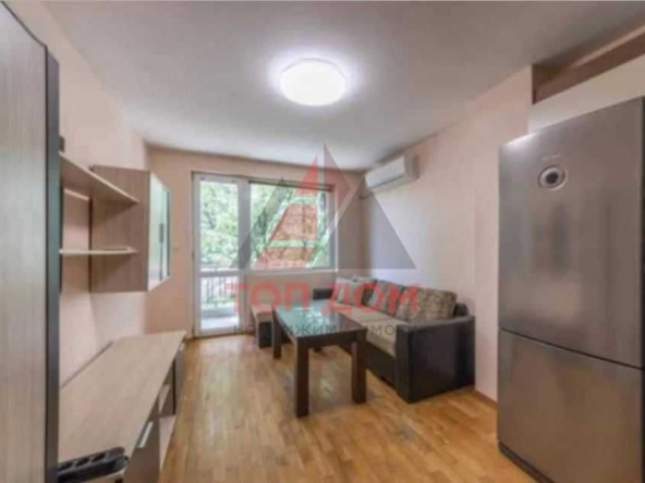 Дава се под наем Двустаен апартамент в Варна, Левски - 65 кв.м за 599.25 € - Снимка #1