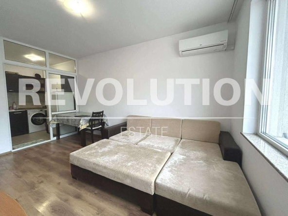 Дава се под наем Двустаен апартамент в Варна, Център - 70 кв.м за 400 € - Снимка #1