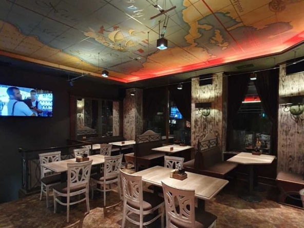 Дава се под наем Заведение в Бургас, Център - 180 кв.м за 2000 € - Снимка #1