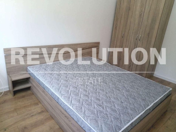 Дава се под наем Двустаен апартамент в Варна, м-т Пчелина - 120 кв.м за 600 € - Снимка #1