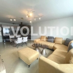 Дава се под наем Тристаен апартамент в Варна, Център - 75 кв.м за 1350 € - Снимка #1