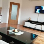 Дава се под наем Тристаен апартамент в Пловдив, Кършияка - 90 кв.м за 331.5 € - Снимка #1