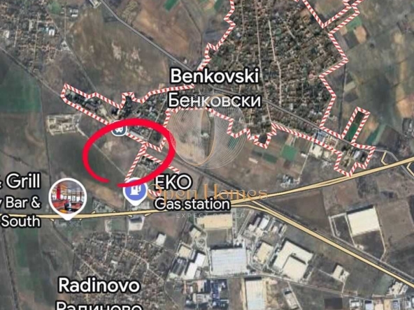 Земеделски имот в с. Бенковски, Област Пловдив -  кв.м за 28442 €/дка - Снимка #1