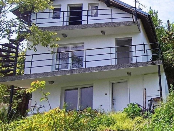 Къща в Русе, Долапите - 188 кв.м за 346 €/кв.м - Снимка #1