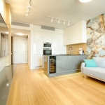 Дава се под наем Тристаен апартамент в Пловдив, Мараша - 86 кв.м за 290.7 € - Снимка #1