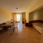 Дава се под наем Едностаен апартамент в к.к. Златни пясъци - 52 кв.м за 400 € - Снимка #1