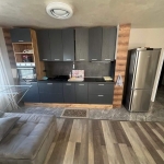 Дава се под наем Четиристаен апартамент в Пловдив, Южен - 153 кв.м за 700 € - Снимка #1