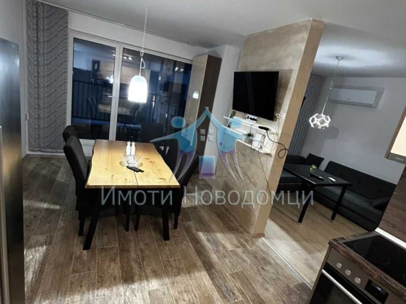 Тристаен апартамент в Шумен, Пазара - 98 кв.м за 1629 €/кв.м - Снимка #1