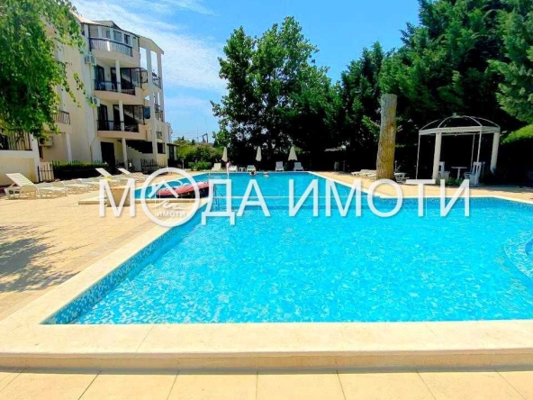 Двустаен апартамент в к.к. Слънчев бряг - 93 кв.м за 720 €/кв.м - Снимка #1