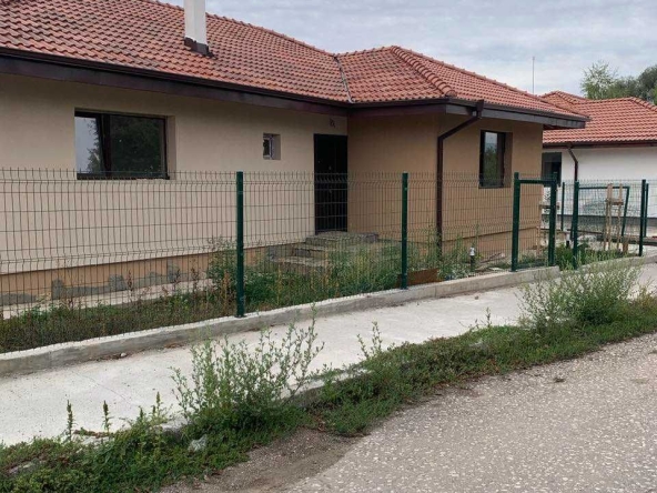 Къща в с. Чепинци, Област София-град - 119 кв.м за 1942 €/кв.м - Снимка #1