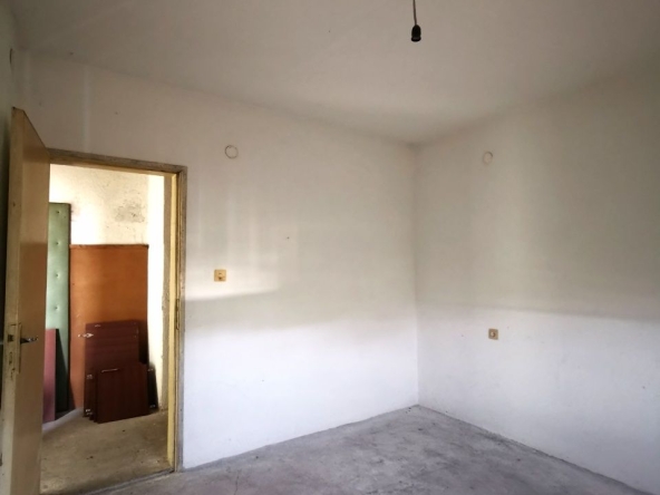 Етаж от къща в с. Първомайци, Област Велико Търново - 120 кв.м за 375 €/кв.м - Снимка #1