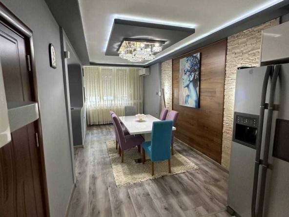 Дава се под наем Тристаен апартамент в София, Лозенец - 100 кв.м за 1000 € - Снимка #1