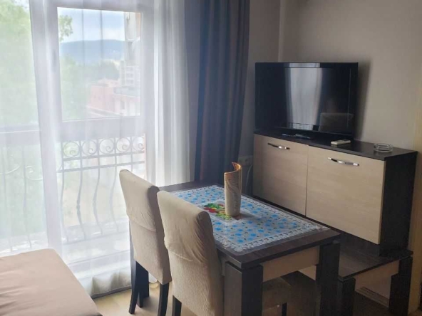 Дава се под наем Двустаен апартамент в Несебър - 45 кв.м за 350 € - Снимка #1