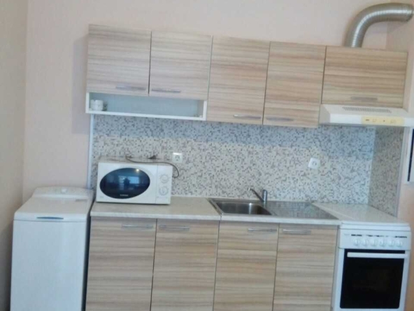 Дава се под наем Двустаен апартамент в Несебър - 52 кв.м за 71.4 € - Снимка #1