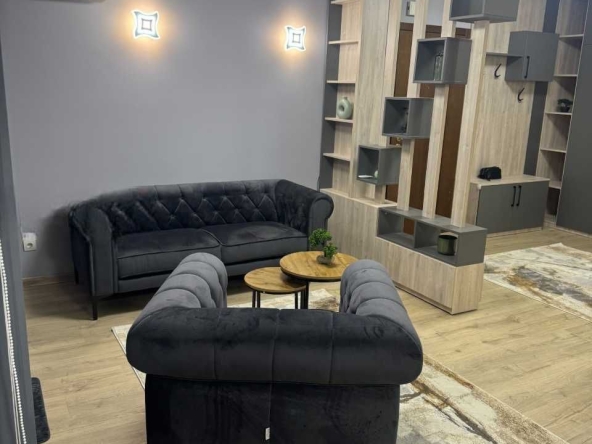 Дава се под наем Двустаен апартамент в София, Хиподрума - 94 кв.м за 1700 € - Снимка #1