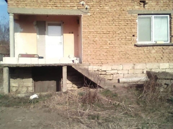 Къща в Мизия - 68 кв.м за 221 €/кв.м - Снимка #1