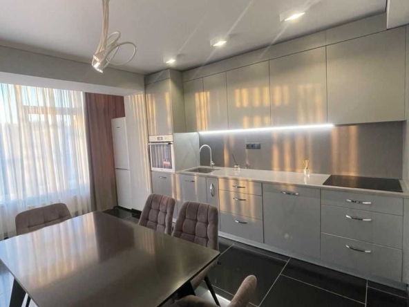 Дава се под наем Едностаен апартамент в София, Манастирски ливади - 40 кв.м за 460 € - Снимка #1