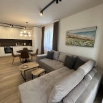 Дава се под наем Тристаен апартамент в Пловдив, Остромила - 98 кв.м за 612 € - Снимка #1