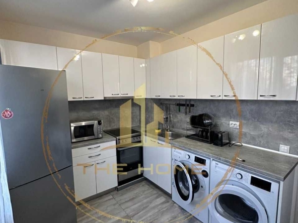 Дава се под наем Тристаен апартамент в Варна, Погреби - 80 кв.м за 650 € - Снимка #1