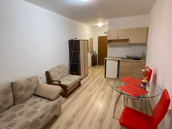 Дава се под наем Едностаен апартамент в к.к. Слънчев бряг - 30 кв.м за 200 € - Снимка #1