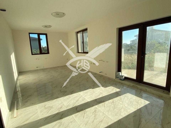 Къща в Свети Влас - 258 кв.м за 1446 €/кв.м - Снимка #1