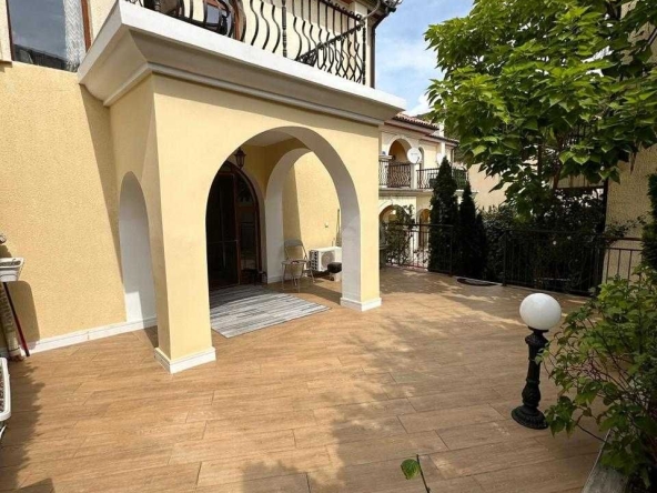 Къща в к.к. Елените - 147 кв.м за 1259 €/кв.м - Снимка #1