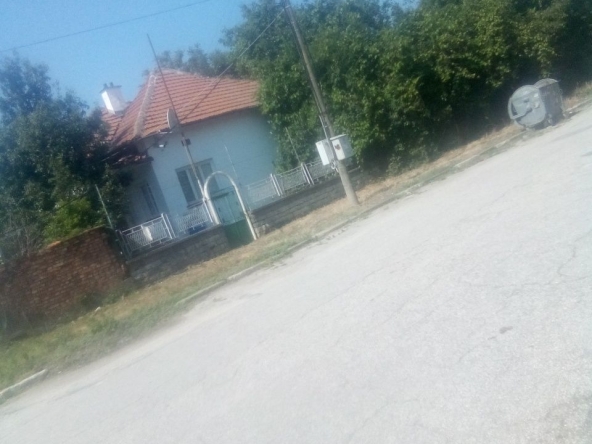 Къща в Червен бряг - 81 кв.м за 233 €/кв.м - Снимка #1