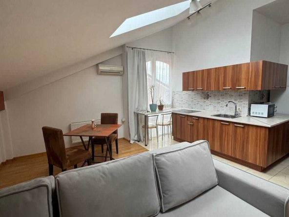 Дава се под наем Едностаен апартамент в София, Дървеница - 35 кв.м за 335 € - Снимка #1