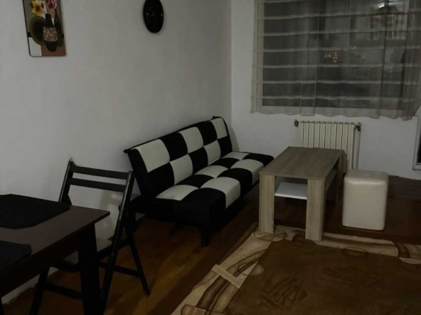 Дава се под наем Тристаен апартамент в София, Лагера - 90 кв.м за 510 € - Снимка #1
