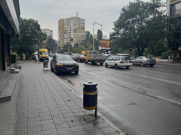 Дава се под наем Магазин в София, Стрелбище - 108 кв.м за 3300 € - Снимка #1