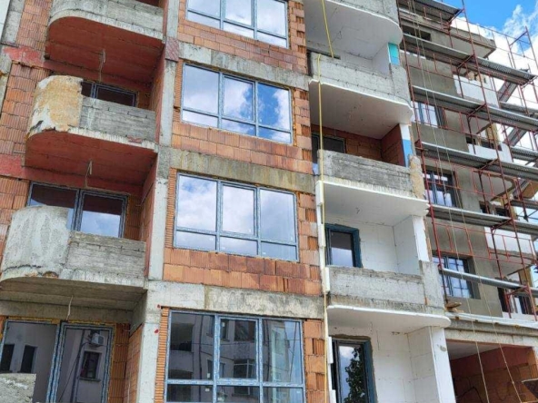 Тристаен апартамент в Велико Търново, Картала - 84 кв.м за 641 €/кв.м - Снимка #1