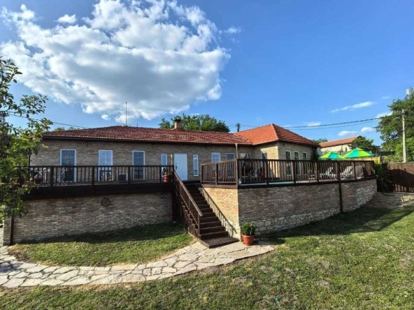 Къща в с. Баново, Област Варна - 319 кв.м за 1286 €/кв.м - Снимка #1